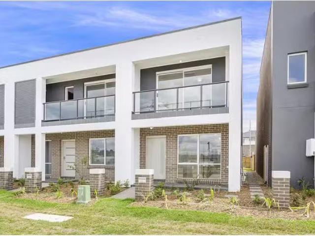 Condo for rent in Sydney, New South Wales