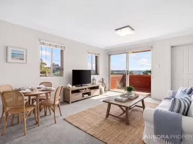 Apartment for rent in Lower North Shore, Sydney