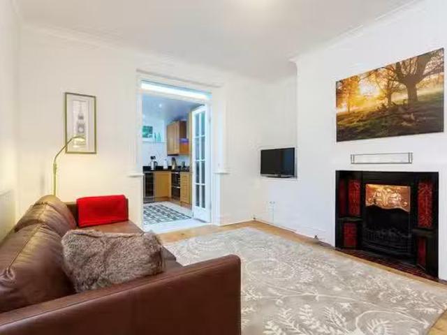 Apartment for rent in London Borough of Merton, Greater London