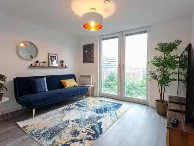 Apartment for rent in Gorse Hill, Trafford Park