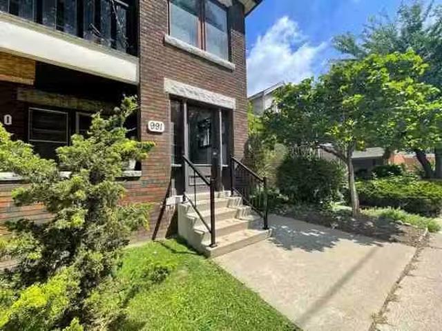 Condo for rent in Ancaster, Ontario