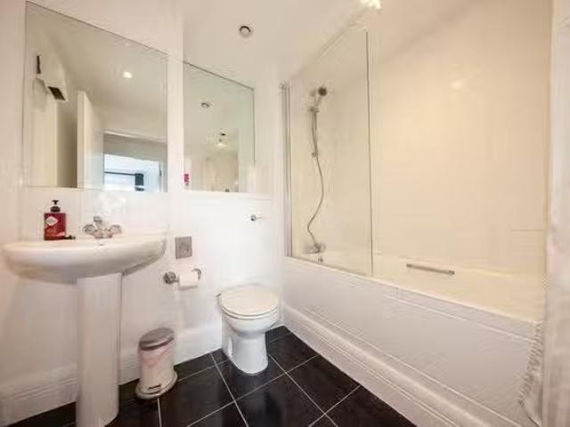 Apartment to rent in Dublin 8, Bluebell