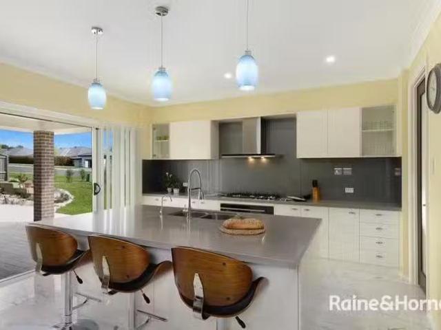 House for rent in Manchester Square, New South Wales