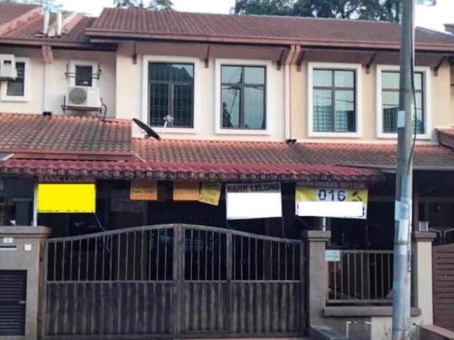 Terraced House for sale in Langat, Selangor