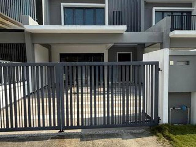 Terraced House for sale in Sungai Buloh, Shah Alam