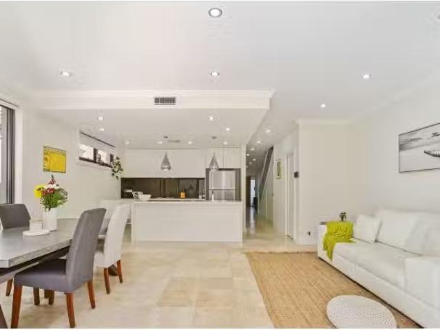 Condo for rent in Sydney, New South Wales
