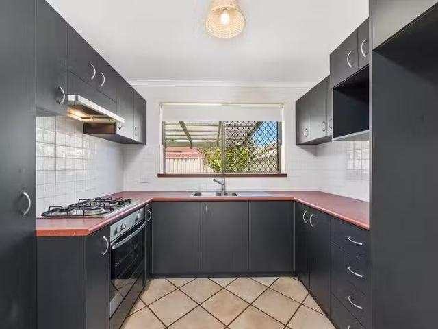 House for rent in Mount Louisa, Queensland