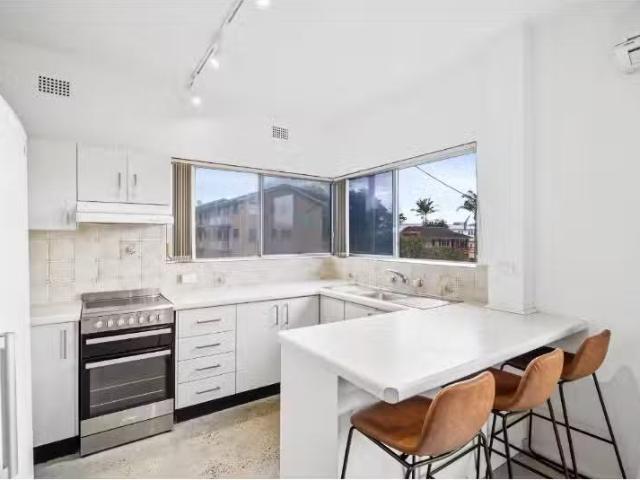 House for rent in Blue Bay, New South Wales