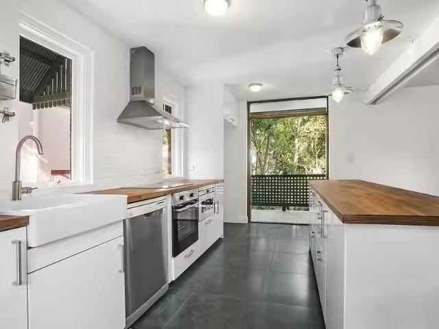 Condo for rent in Toombul, Queensland