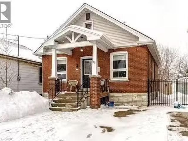 House for rent in Ancaster, Ontario