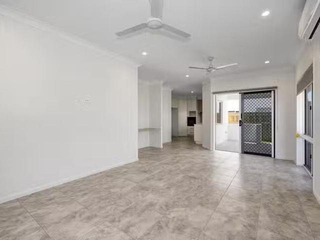 Apartment for rent in Aitkenvale, Queensland