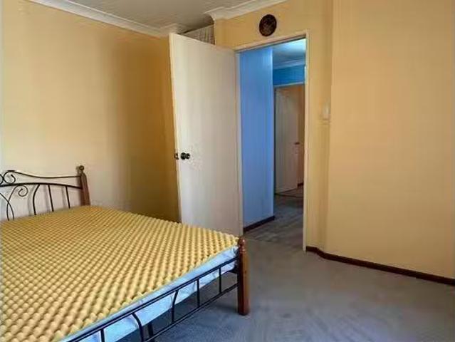 House for rent in Seville Grove, Western Australia