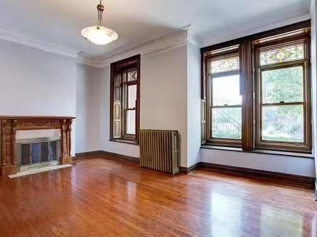Apartment for rent in Westmount, Quebec