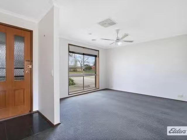 House for rent in West Wodonga, Victoria