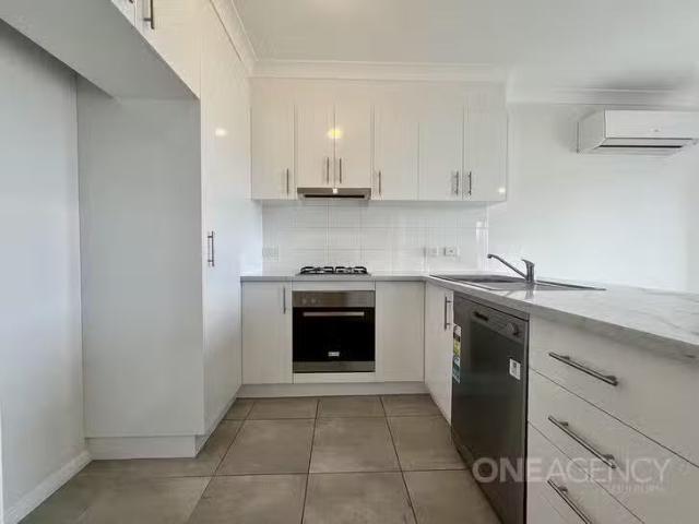 House for rent in Brisbane Grove, New South Wales