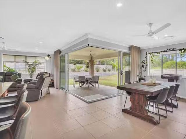 House for rent in Gleneagle, Queensland