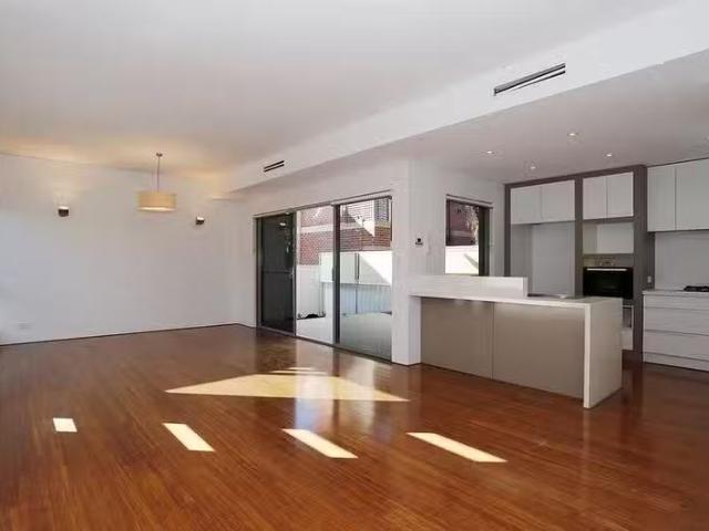 House for rent in Currambine, Western Australia