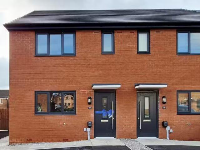 House for rent in Queen's Park, Blackburn