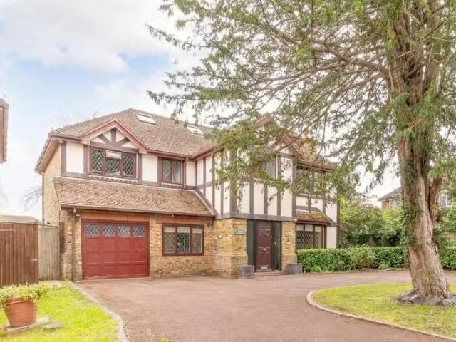 House for rent in Worcester Park, Greater London