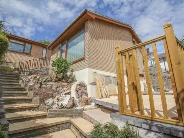 House for rent in London Borough of Croydon, Greater London