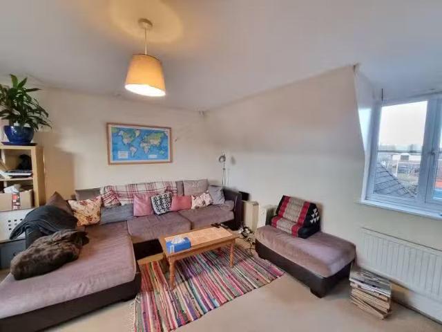 House for rent in Station Town, Hornsey