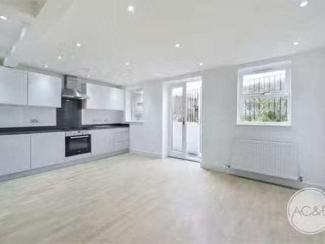 House for rent in Goddington, Greater London