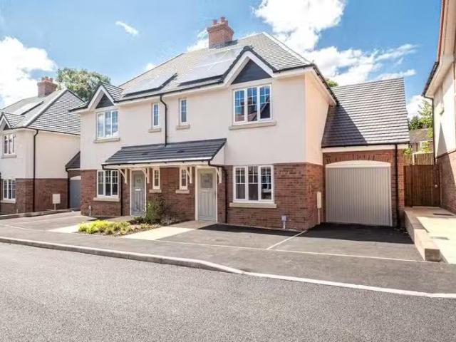 House for rent in Friern Barnet, Greater London