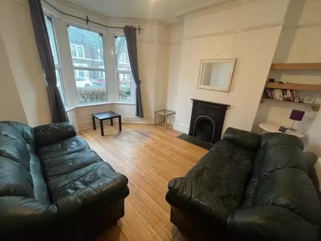 House for rent in Pengam Green, Falcon Lodge