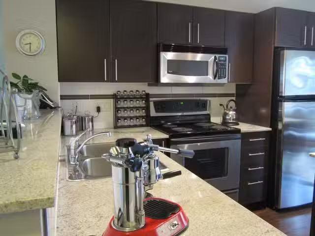Condo for rent in Surrey, British Columbia