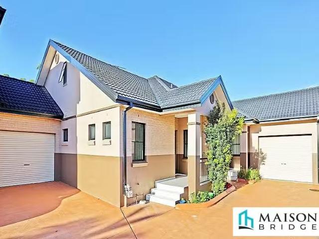 Condo for rent in Sydney, New South Wales