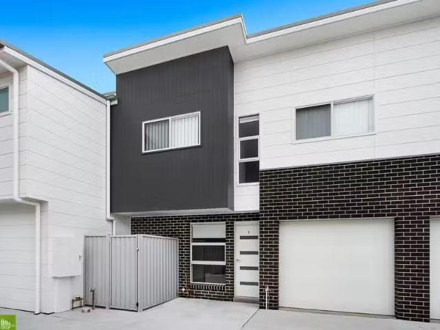 Condo for rent in Wollongong West, New South Wales