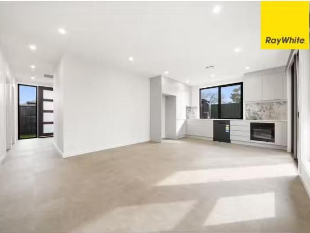 Condo for rent in Dunlop, Australian Capital Territory