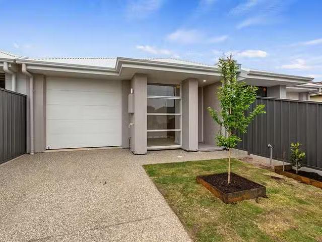 House for rent in St Kilda East, Melbourne
