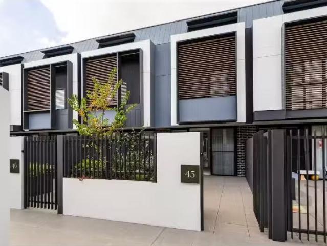 Condo for rent in Sydney, New South Wales
