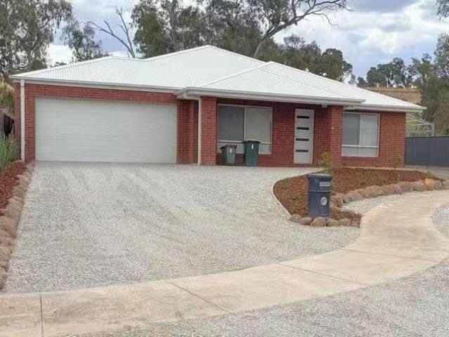 House for rent in Harcourt, Victoria
