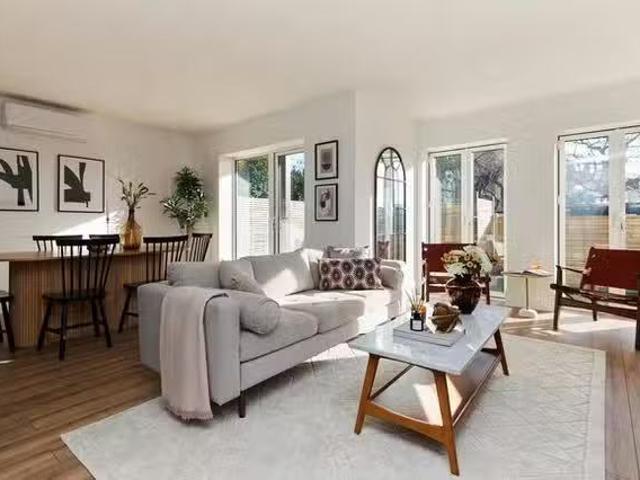 Apartment for rent in Preston, Greater London