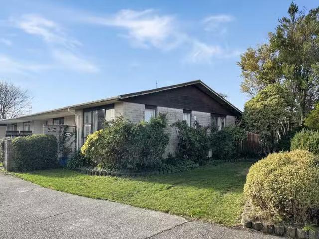 House for rent in Chaslands, Canterbury