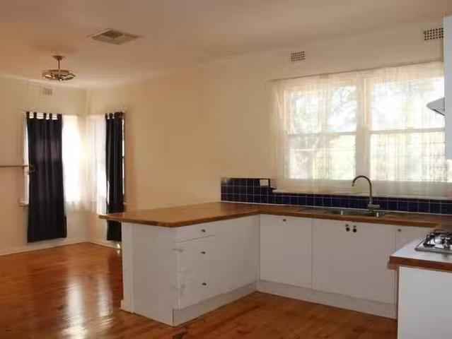 House for rent in Risdon Park, South Australia