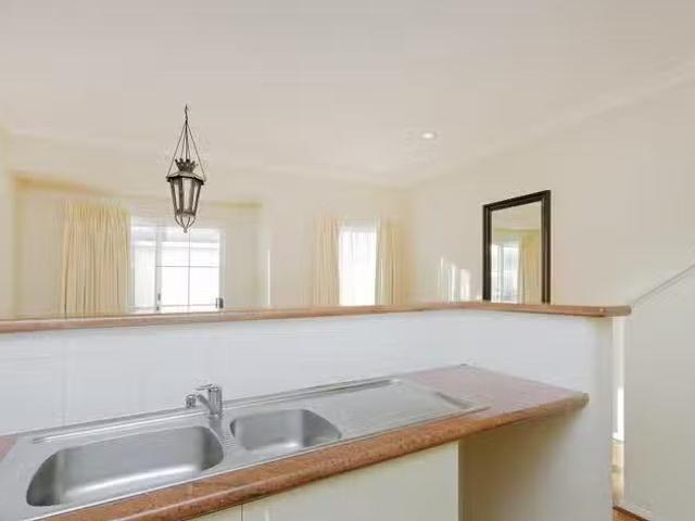 House for rent in Cockburn, Western Australia