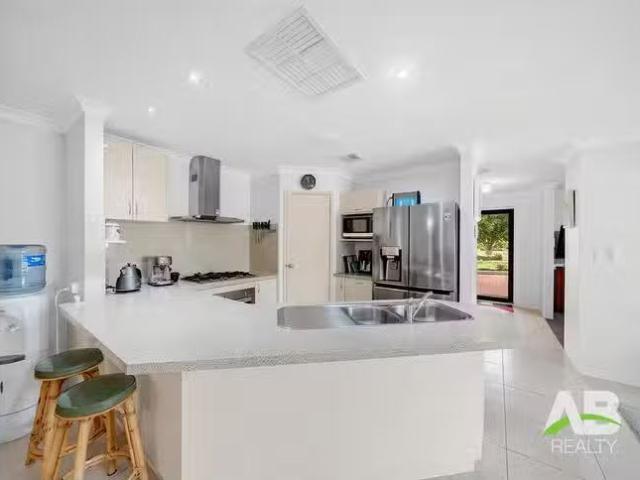 House for rent in Hocking, Western Australia