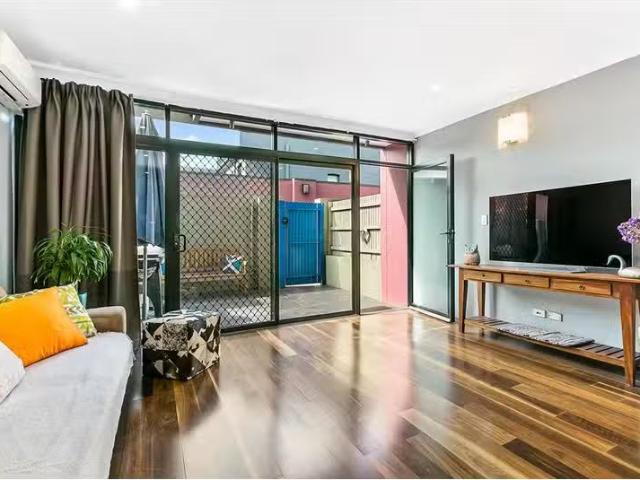 Condo for rent in Sydney, New South Wales