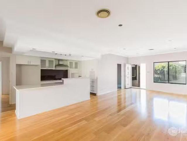 House for rent in Shoalwater, Western Australia