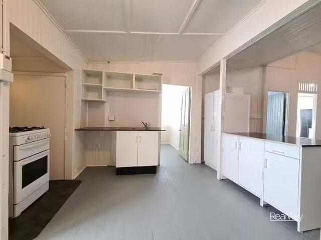 House for rent in Warra, Queensland