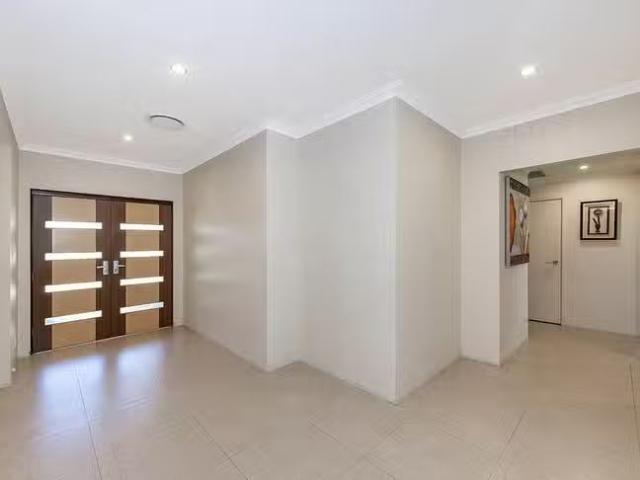 House for rent in Piara Waters, Western Australia
