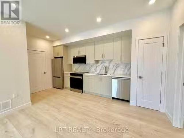 House for rent in Vanier, Ontario