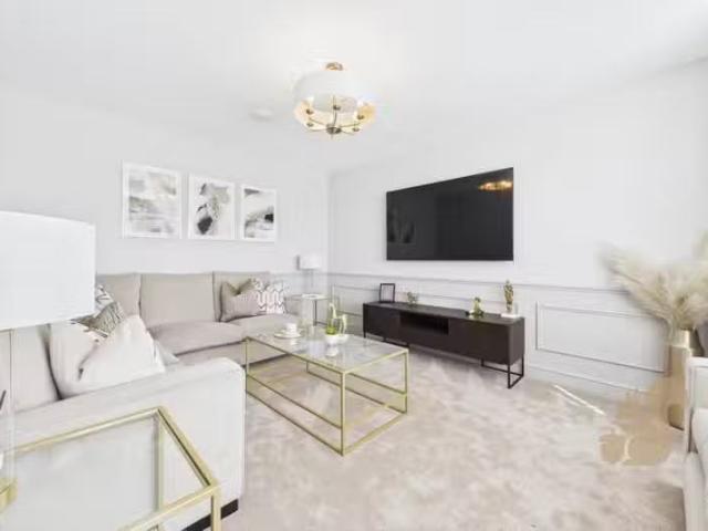 House for rent in Yiewsley, Greater London
