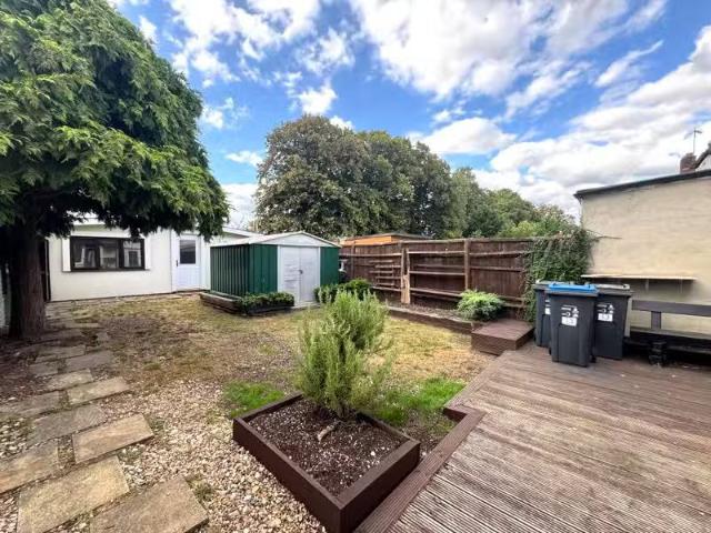 House for rent in London Borough of Merton, Mitcham