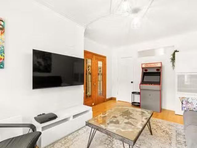 Apartment for rent in St. Leonard's, Quebec