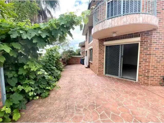 Condo for rent in Condell Park, Sydney