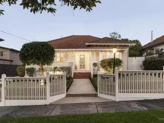 House for rent in Surrey Hills, Melbourne